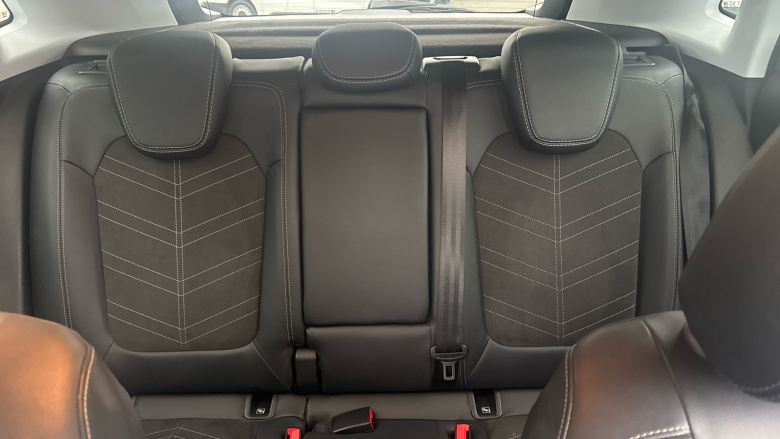 Vauxhall Grandland 1.2 Turbo Ultimate 5dr Petrol Hatchback